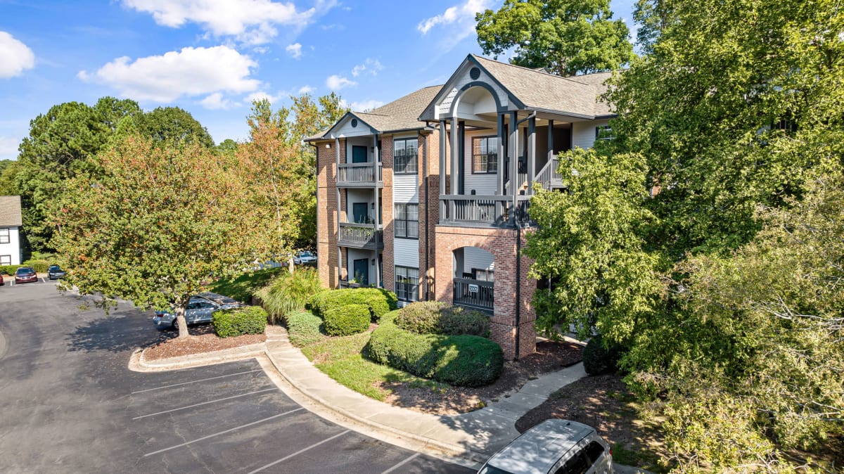 Apartments near Lynn Rd, Raleigh, NC View at Lake Lynn