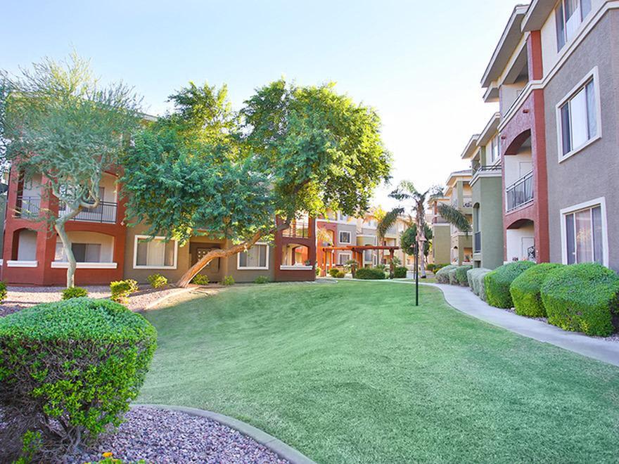 Building exterior at San Riva At The Foothills.