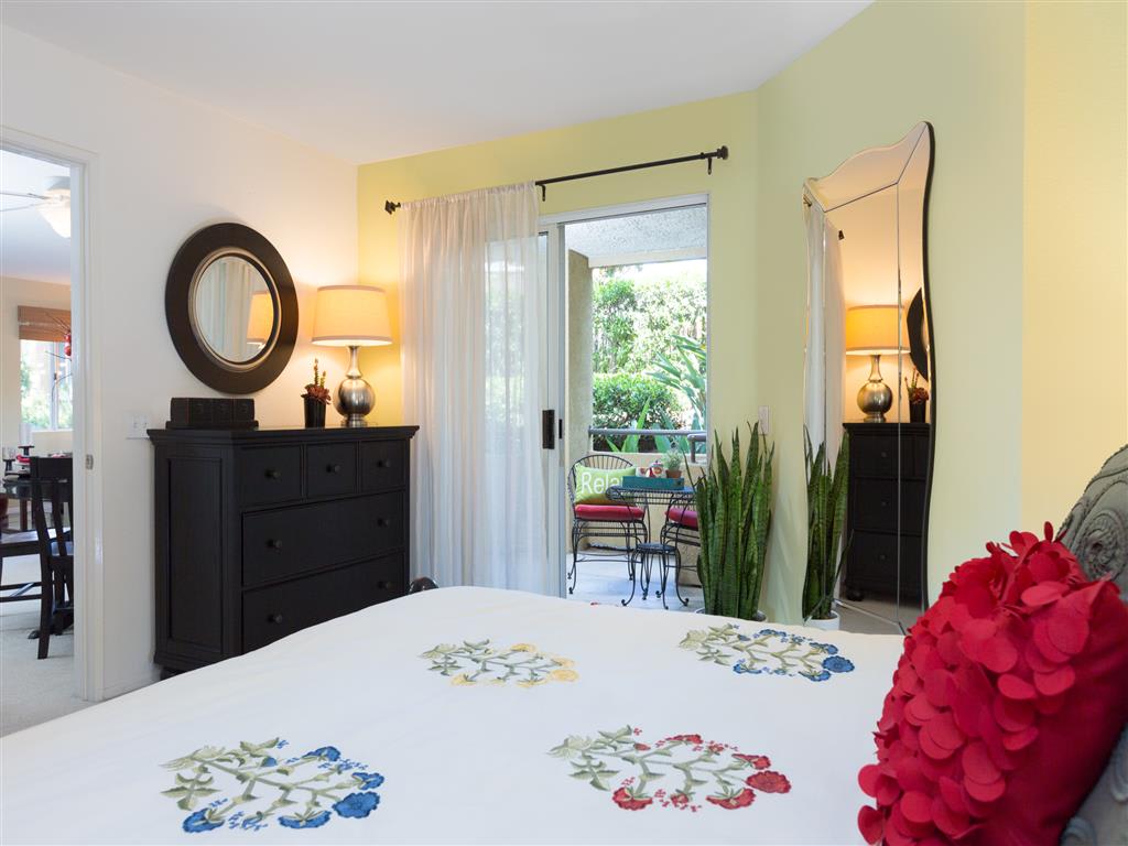 Apartments for Rent in Aliso Viejo St. Moritz