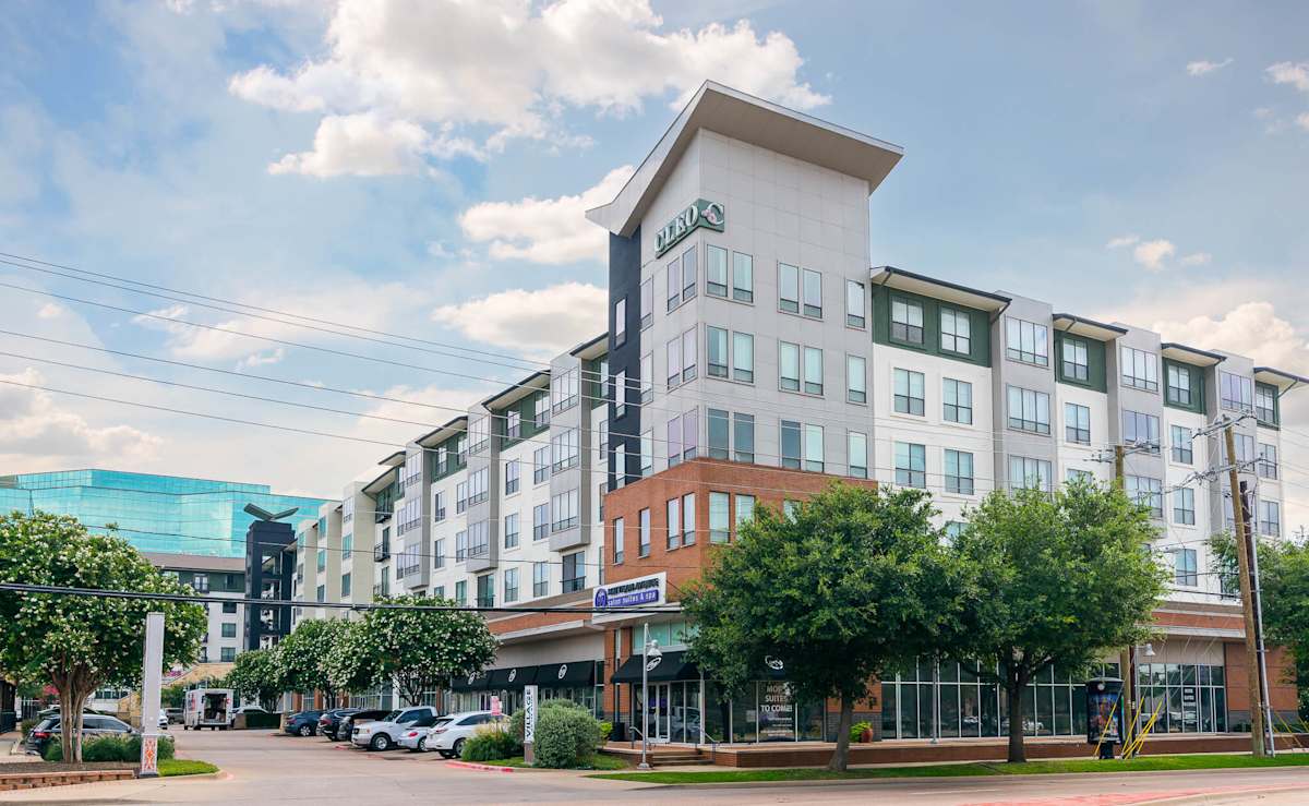 Village On The Green apartment photo