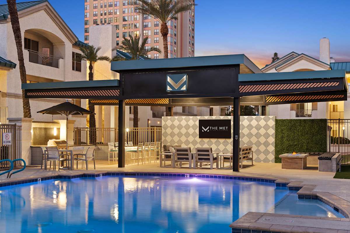 Pool and poolside area at The Met at 3rd and Fillmore.