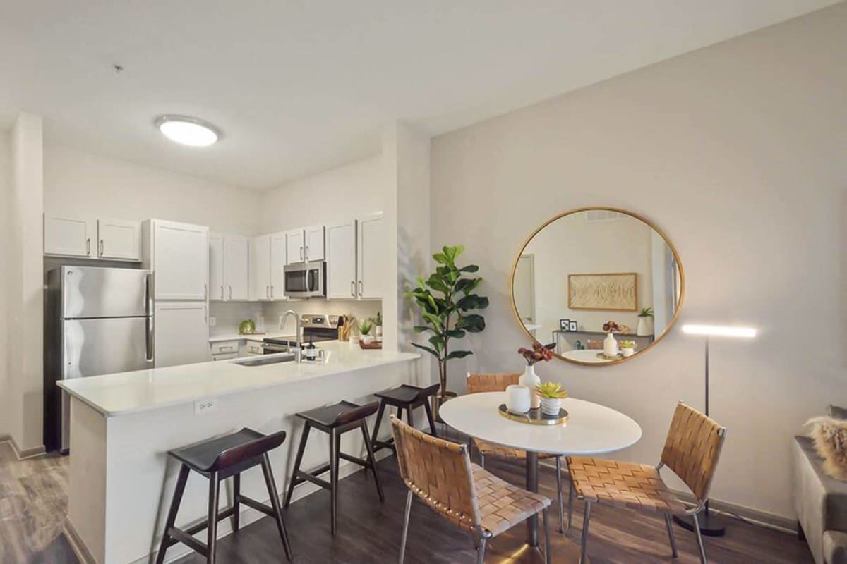 Gramercy On The Park Apartments apartment photo