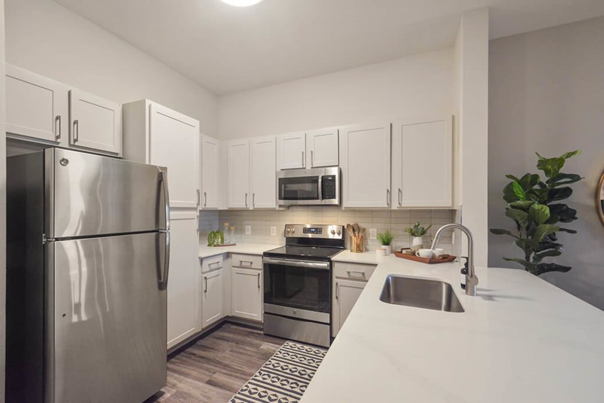 Gramercy On The Park Apartments apartment photo