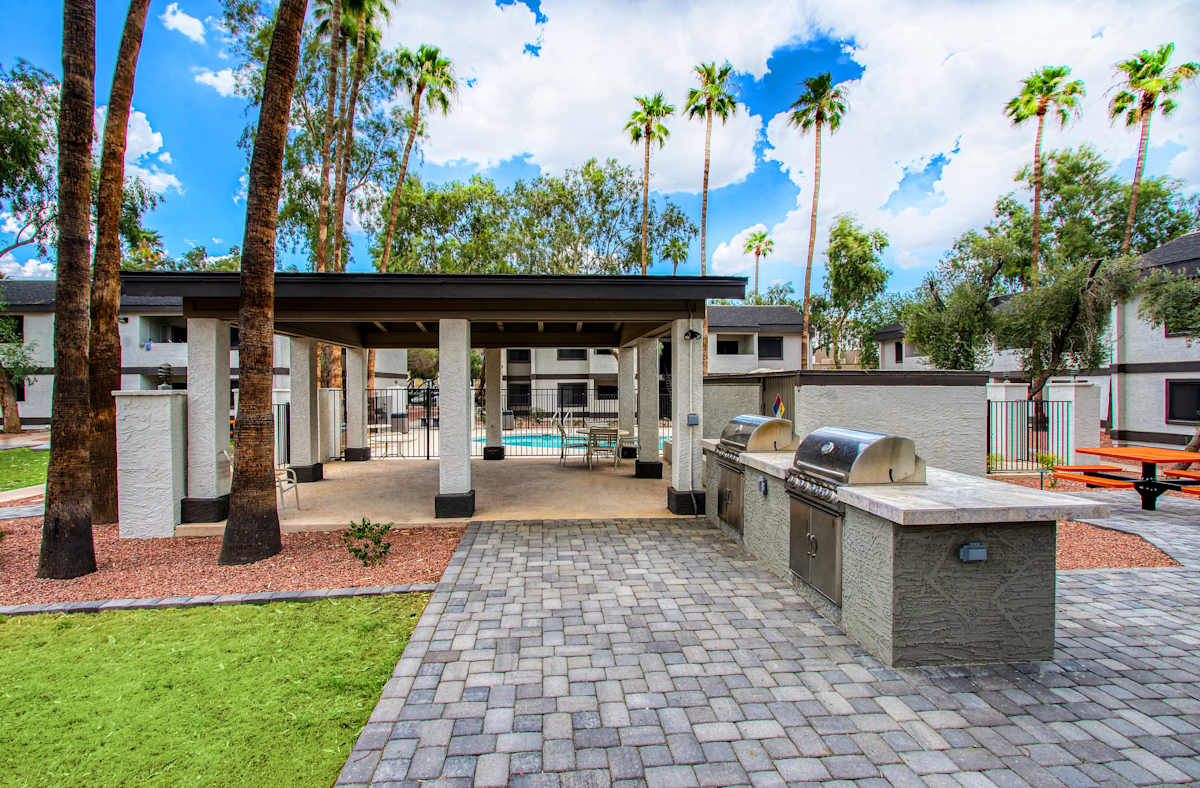 Outdoor grills at Aspire Desert West.