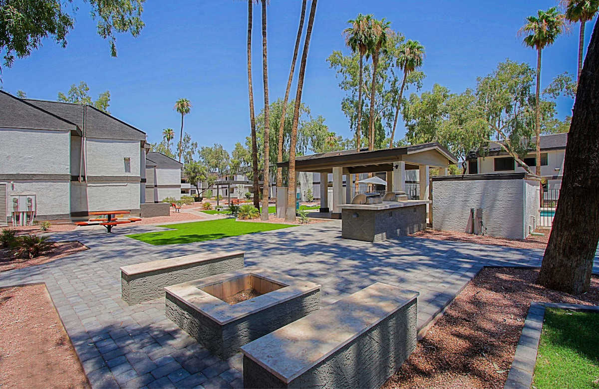 Shared outdoor space at Aspire Desert West.