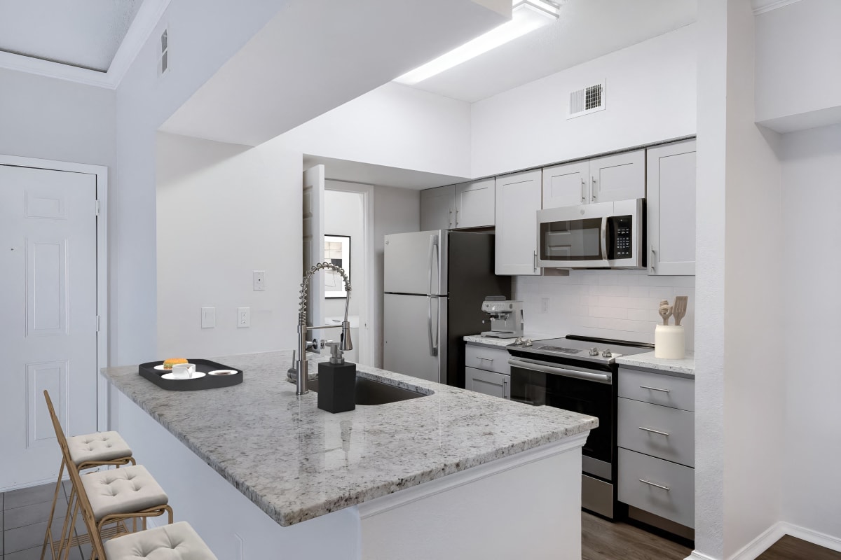 Apartments near Eckerd College Photos Promenade at Carillon