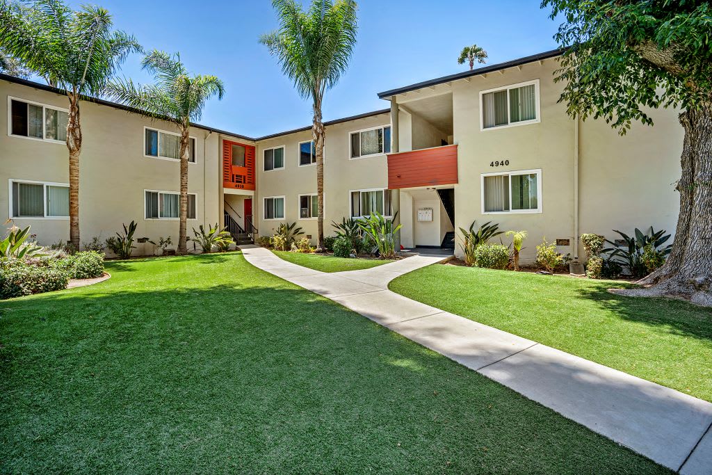 Baldwin Village CA Apartments for Rent Gloria Homes Gallery