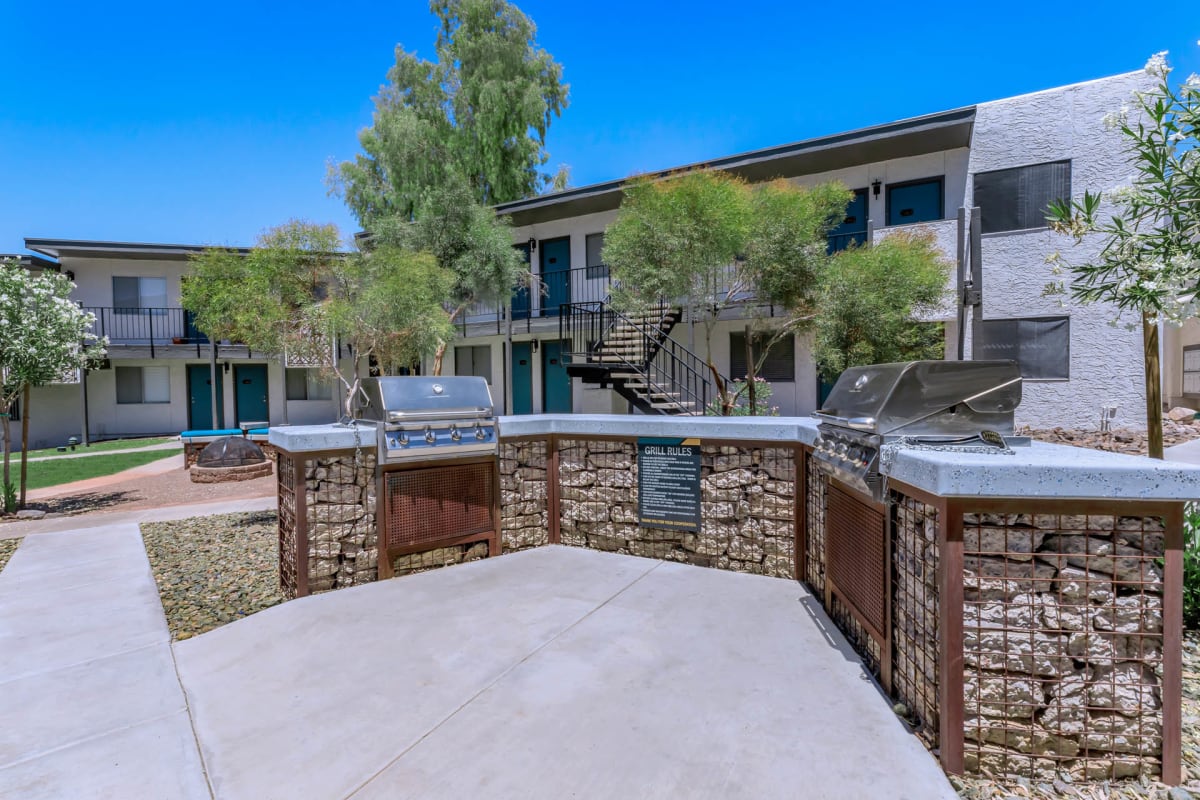 Outdoor grills at Ascent 1829.