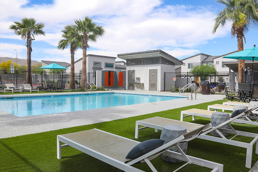 Pool and poolside area at LINQ at South Mountain.