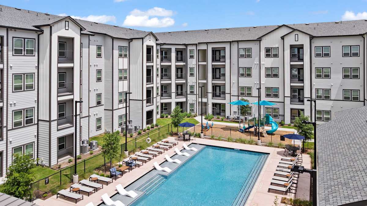 Apartments for Rent in Southeast Houston | Tapestry Orem