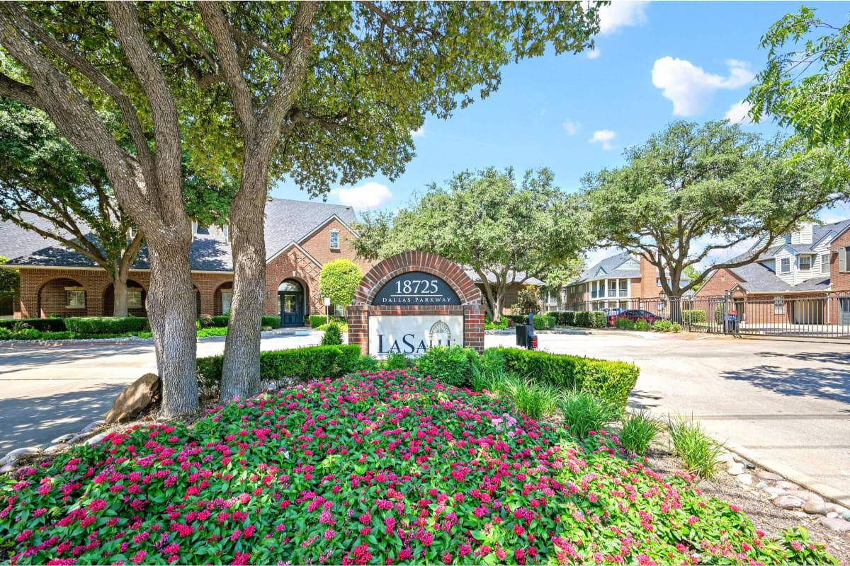 LaSalle community entrance sign and landscaping - Dallas, TX