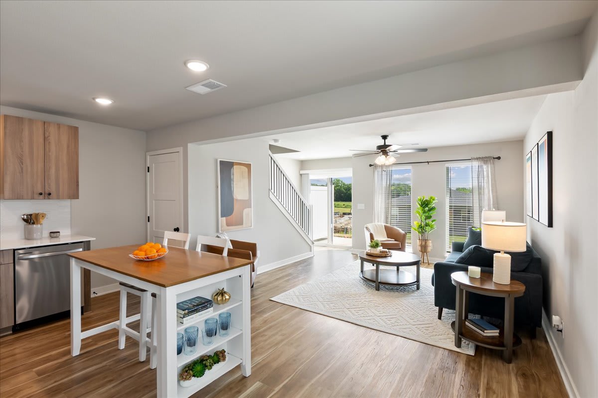 Hidden Hills Townhomes kitchen and dining area - Spring Hill, KS