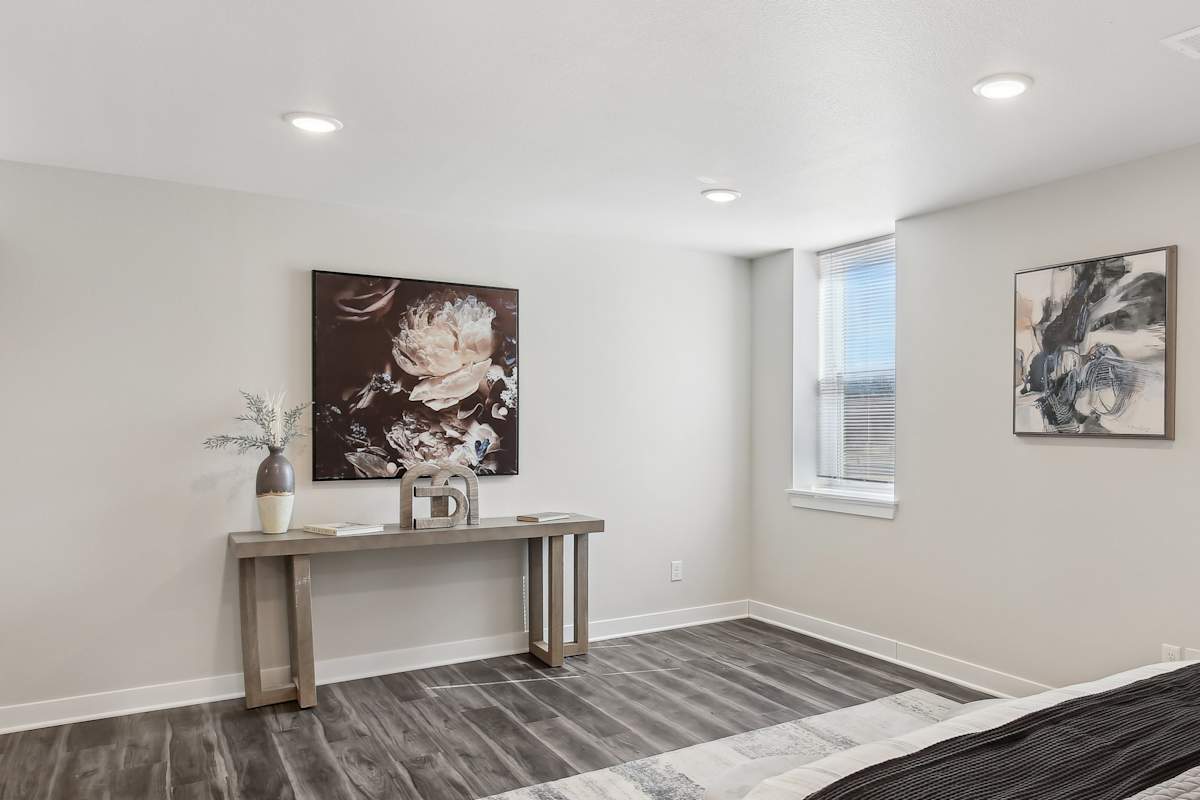 Chapman Ridge Townhomes interior room detail - Blue Springs, MO