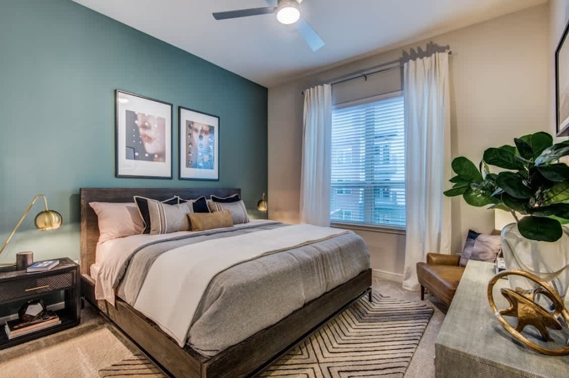 Alvista Galleria bedroom with ceiling fan - Farmers Branch, TX