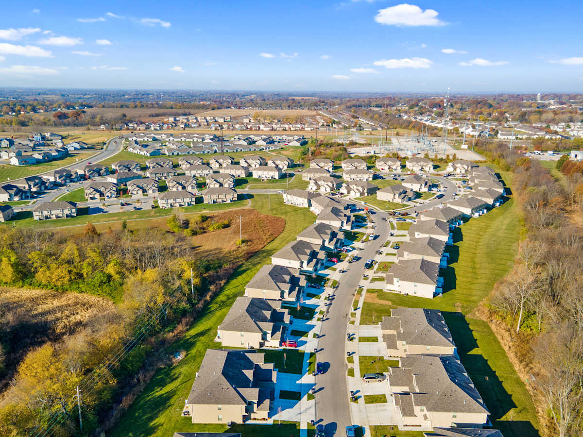 Traditions Villas (55+) neighborhood street view near community - Belton, MO