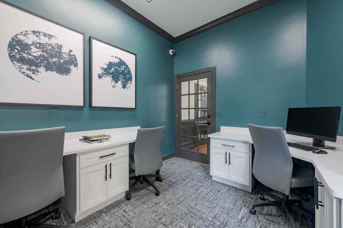 Reserve at Carrington Place business center with desks - Fayetteville, NC