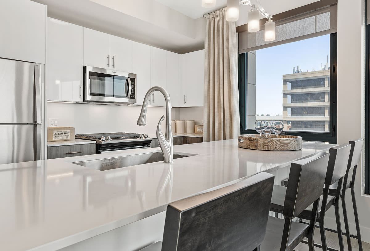 Highpoint at 8000 North two-bedroom apartment living space - Skokie, IL