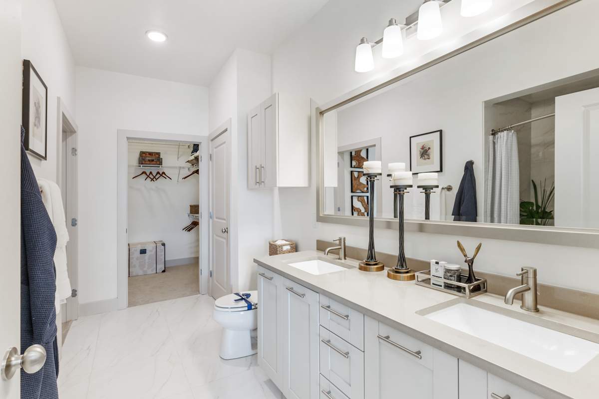 Luxe at Alewife apartment bathroom - Cambridge, MA