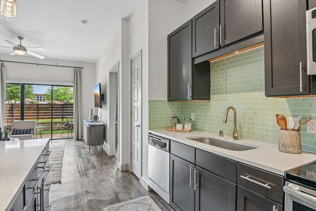 Axis 3700 apartment photo