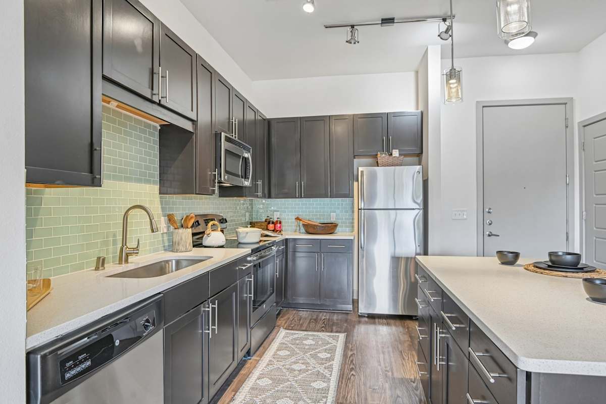 Axis 3700 apartment photo