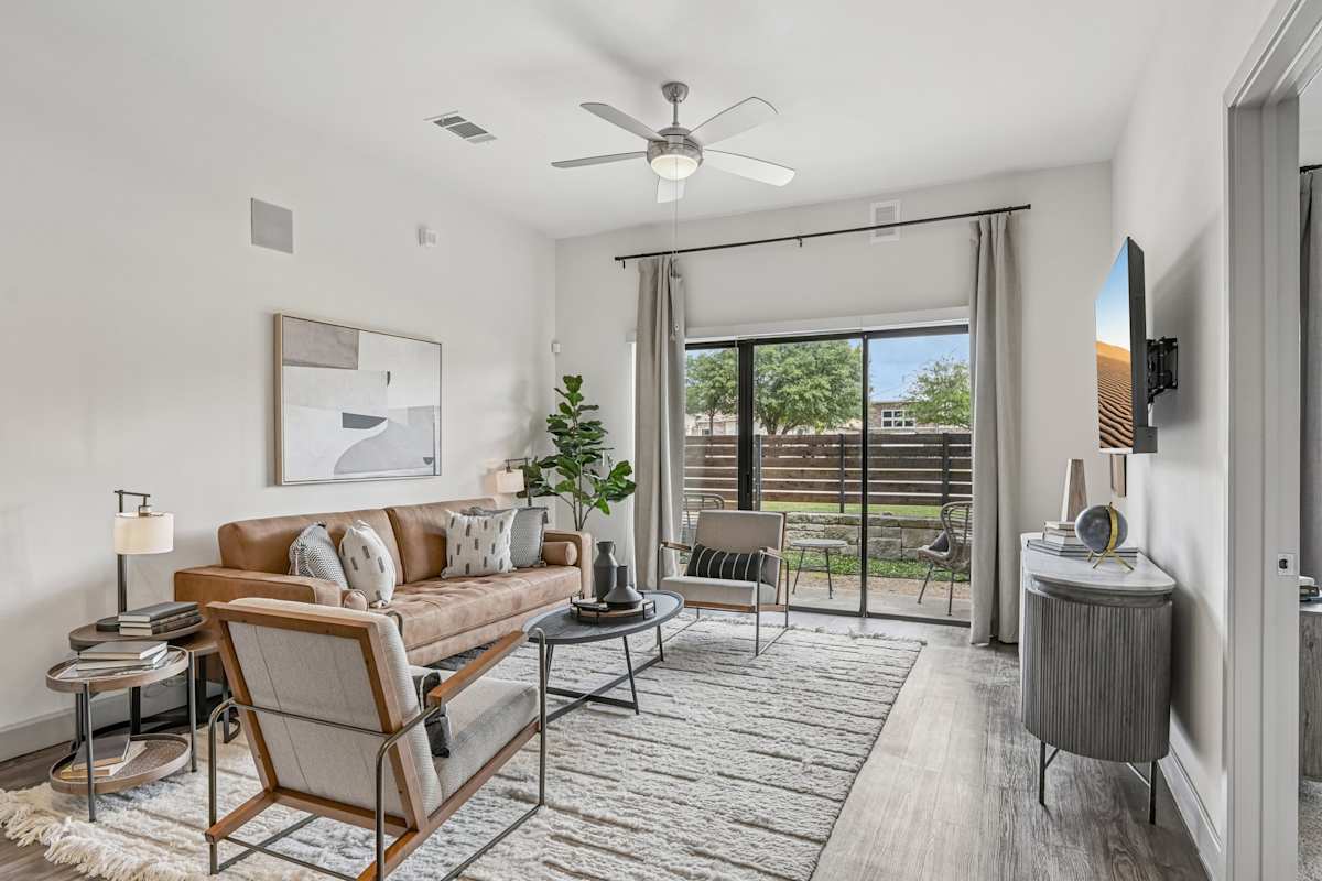 Axis 3700 apartment photo