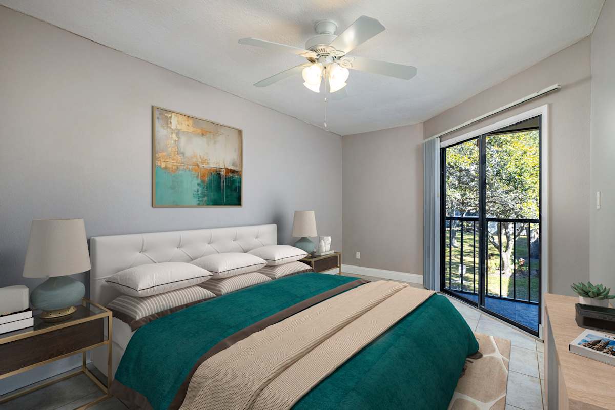 Meridian Luxury Condominiums bedroom interior - Tampa, FL