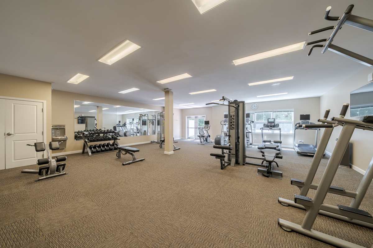 Metro at Wilmington Station fitness center gym - Wilmington, MA