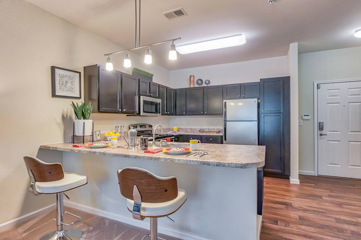 Millcrest Park kitchen with breakfast bar - Fort Mill, SC