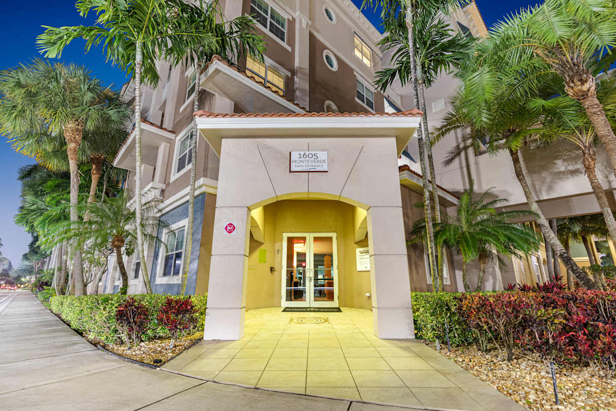 Monteverde at Renaissance Park building entrance - Boyton Beach, FL