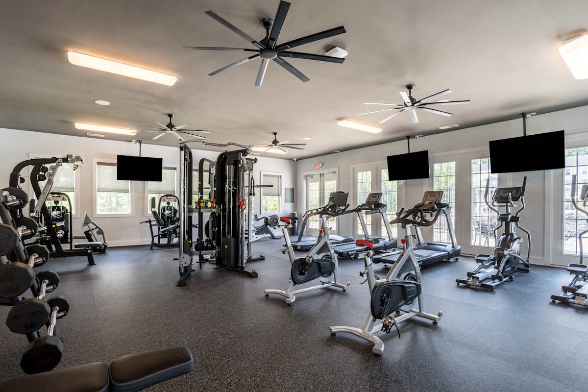 Nexus 485 fitness center with equipment - Charlotte, NC