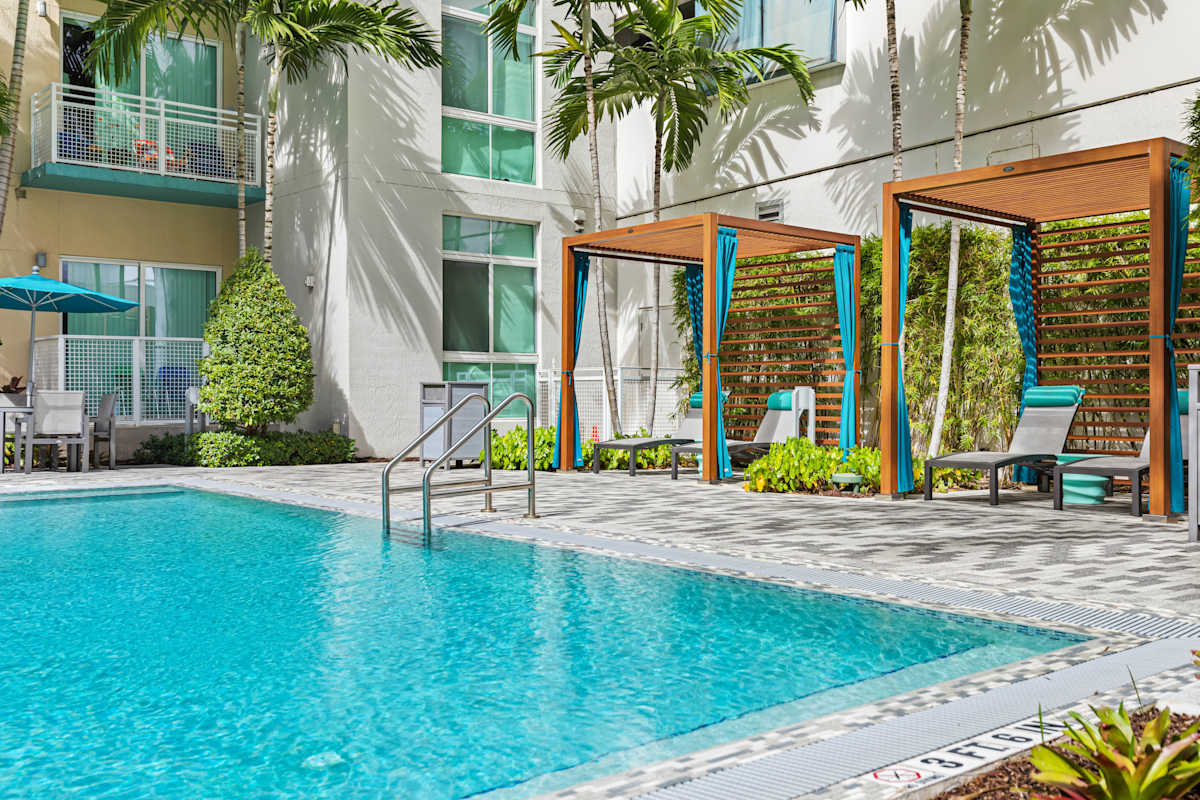 Ora Flagler Village pool courtyard - Ft Lauderdale, FL