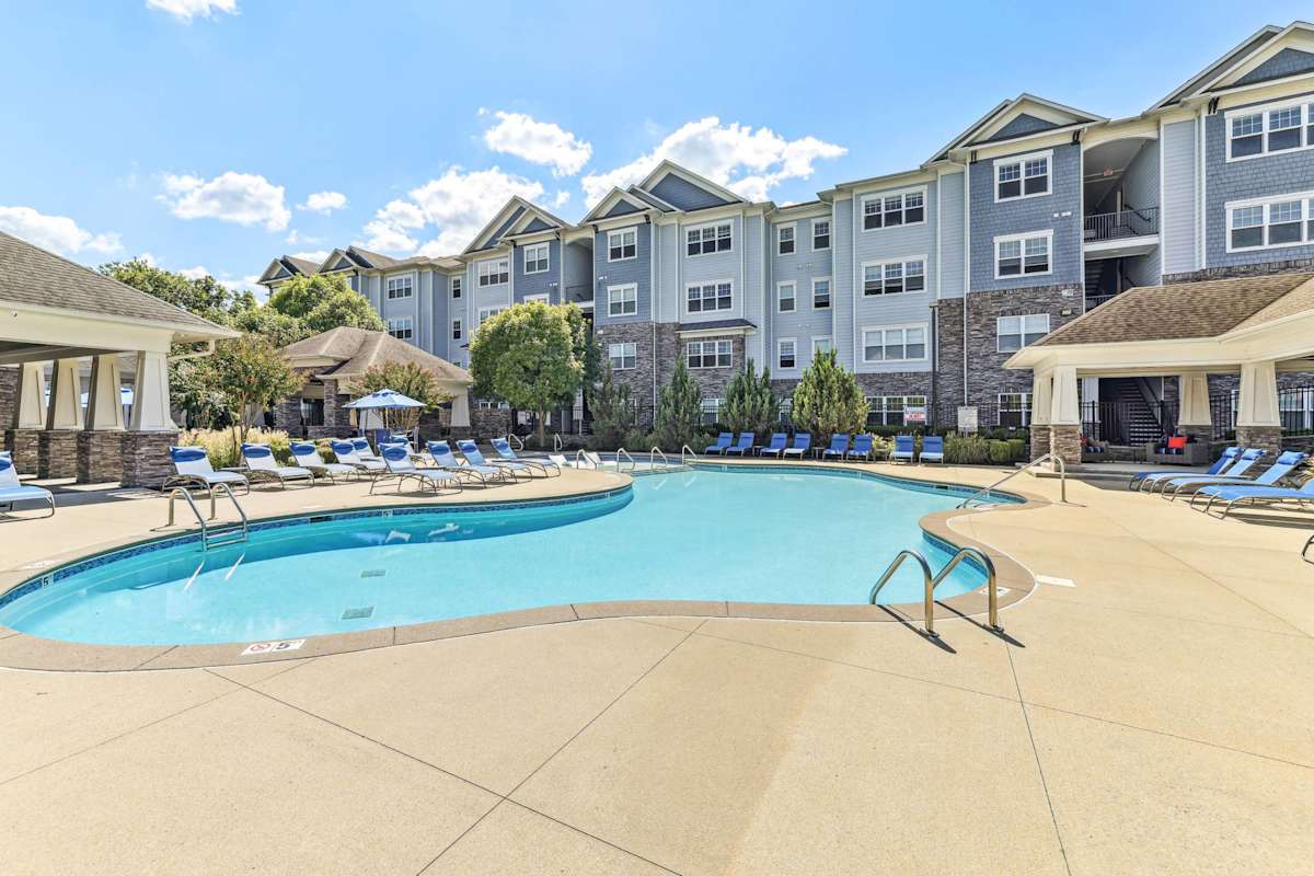 The Summit at Nashville West salt water pool sundeck and courtyard - Nashville, TN