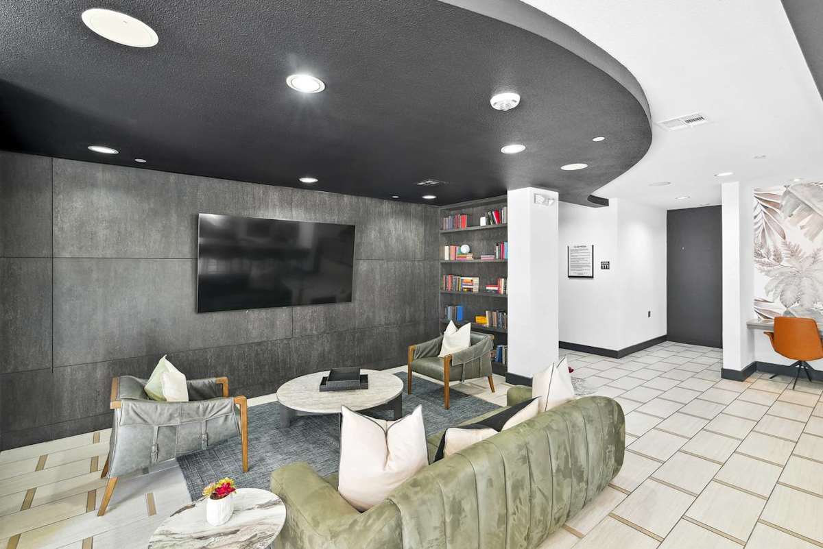 Moda apartment photo