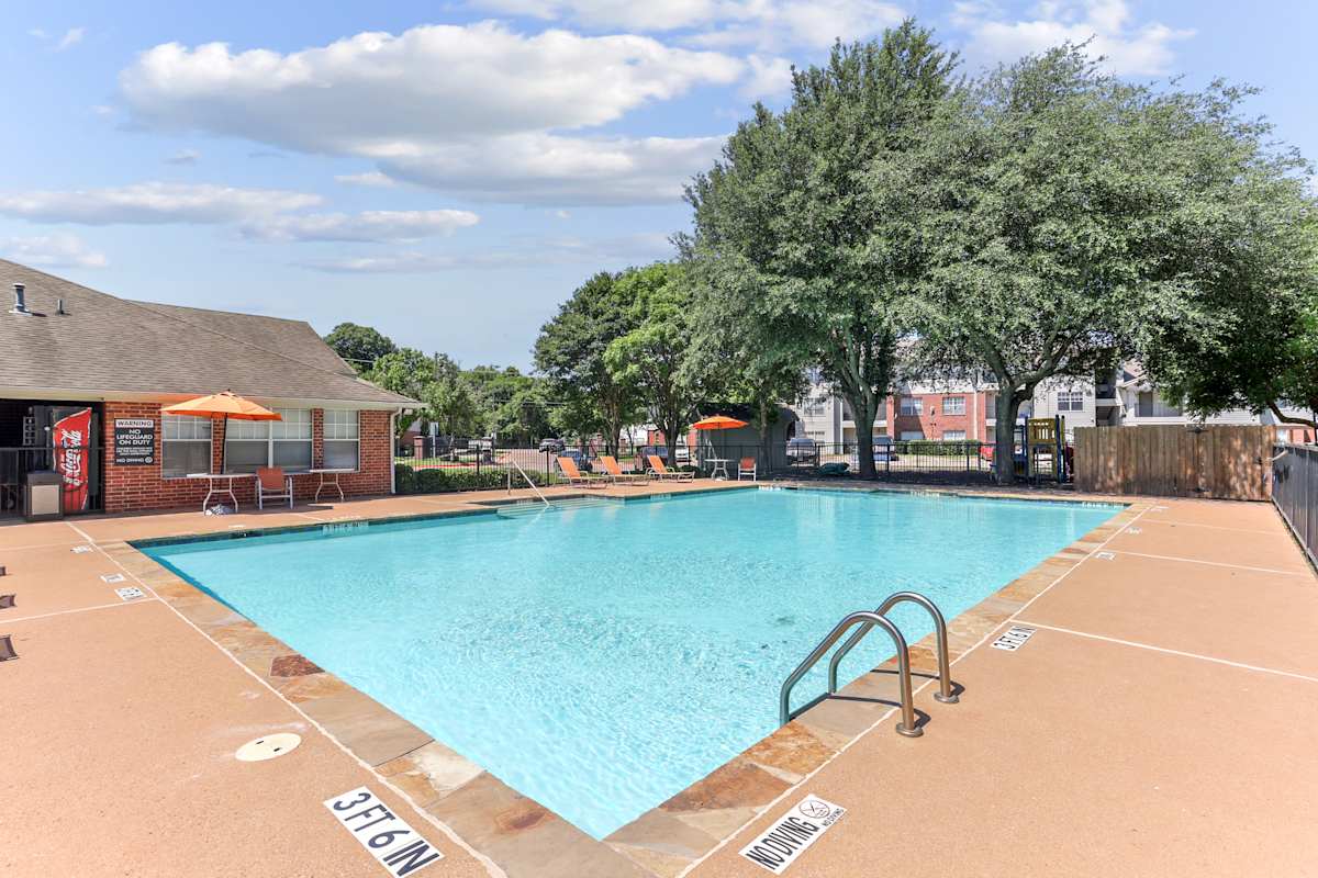 Flats at Five Mile Creek pool entrance area - Dallas, TX