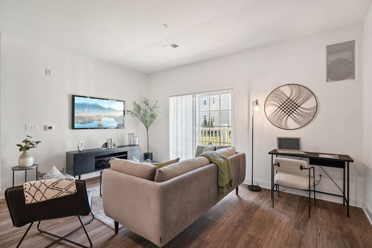 Laurel Run Apartments living room with TV wall - Westampton, NJ
