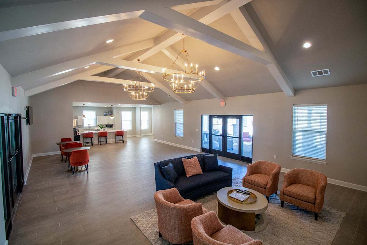 Lakeside Gardens Apartments living room with high ceiling - Jeffersonville, IN