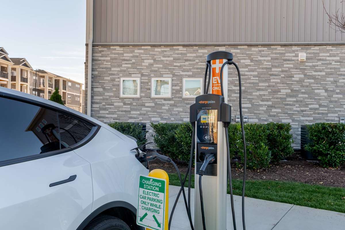 4 Farms at Horse Pen Creek electric vehicle charging station - Greensboro, NC