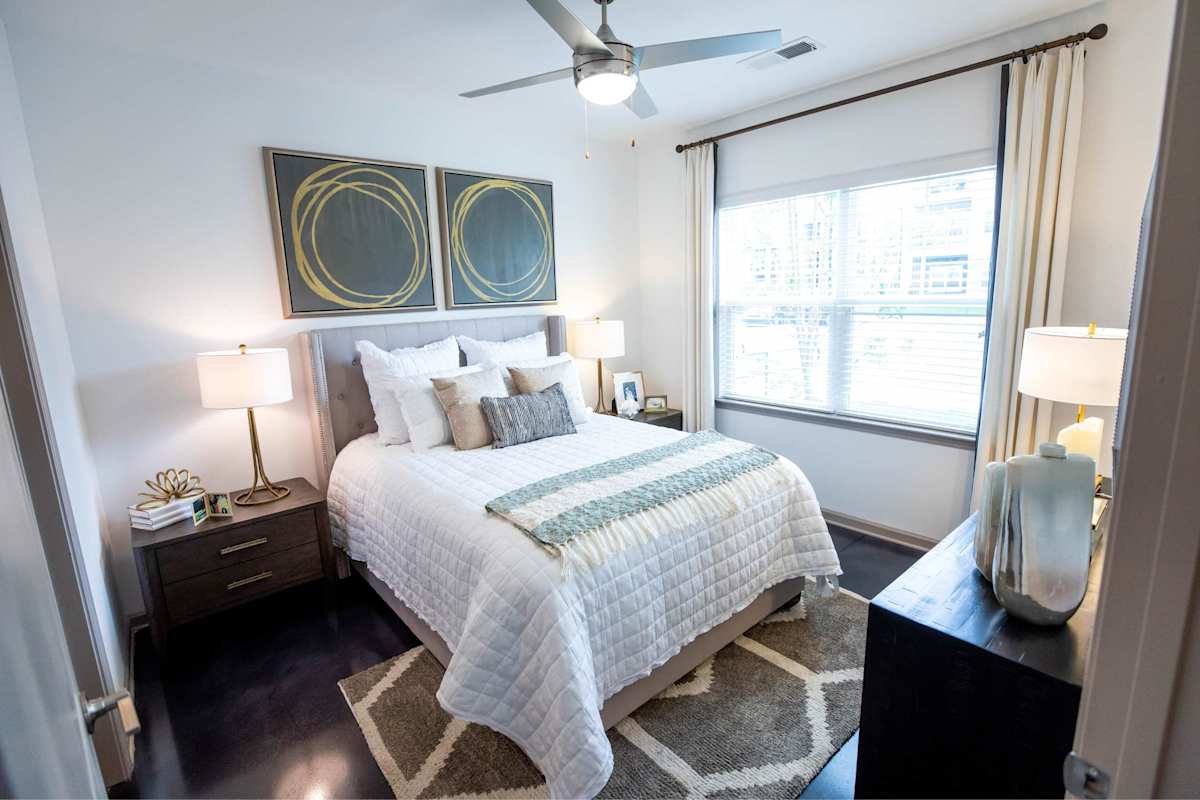 Country Park at Tall Oaks apartment bedroom with ceiling fan - Greensboro, NC