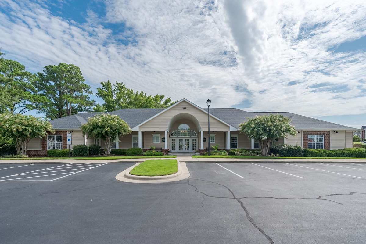 Legacy at Berkeley Place exterior building and parking - Goldsboro, NC