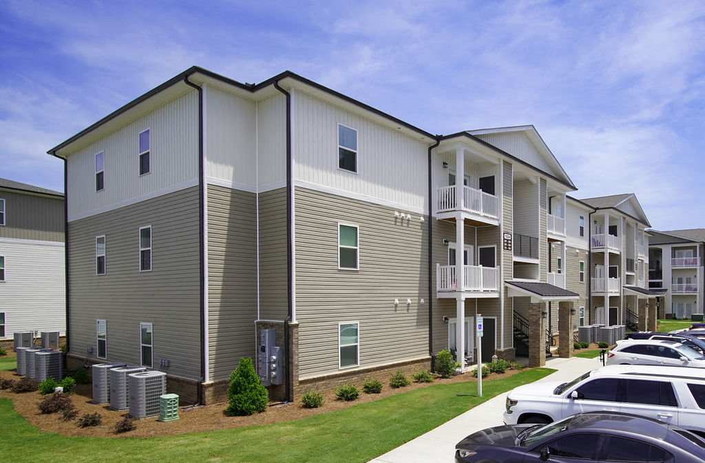 Peachtree Village community exterior and parking area - Boiling Springs, SC