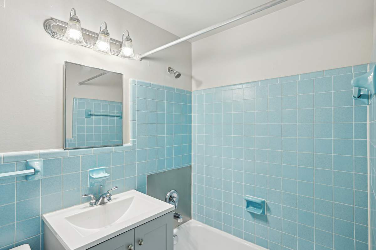 Barbizon Apartments bathroom with tile and sink - Nashville, TN