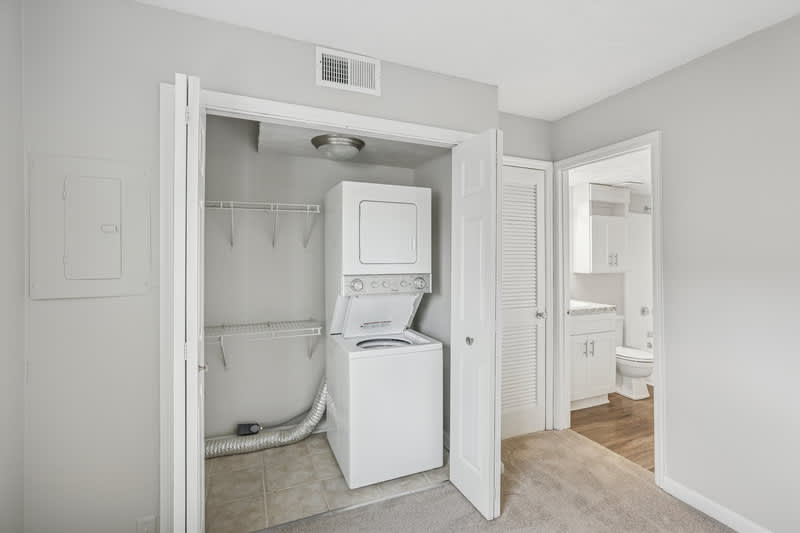 1808 Edgehill Apartments in-home laundry area - Nashville, TN