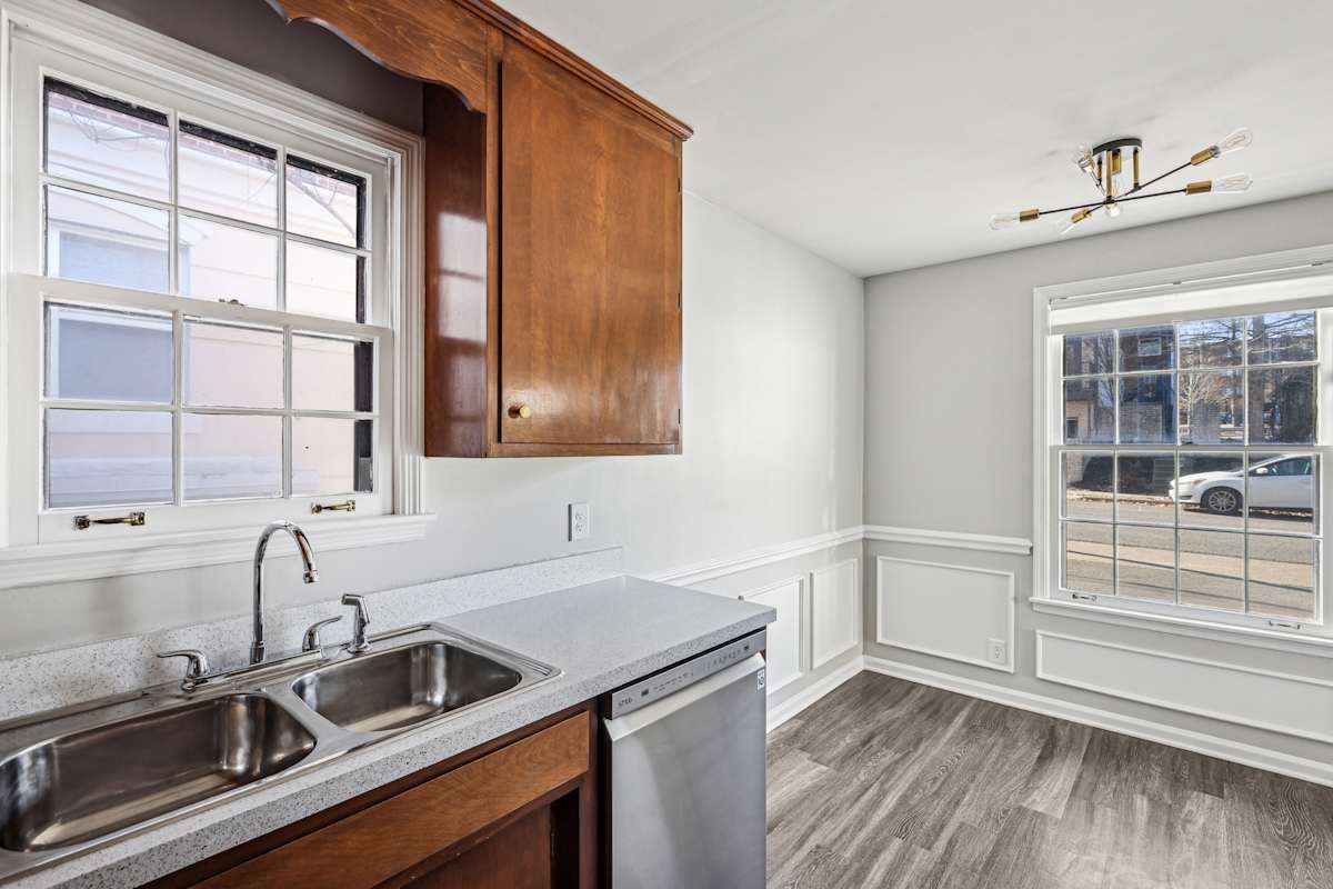 118 30th Ave kitchen with window view - Nashville, TN