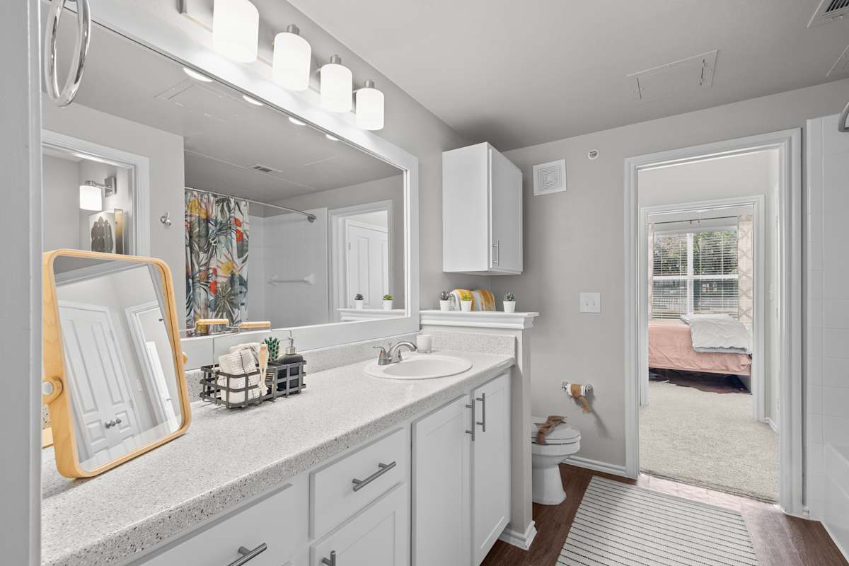 Trails Of White Rock apartment photo