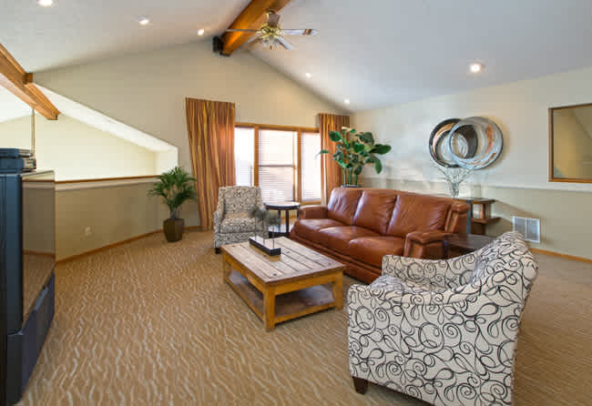 Eagle Ridge Apartments | Photos | Colorado Springs, CO | Weidner