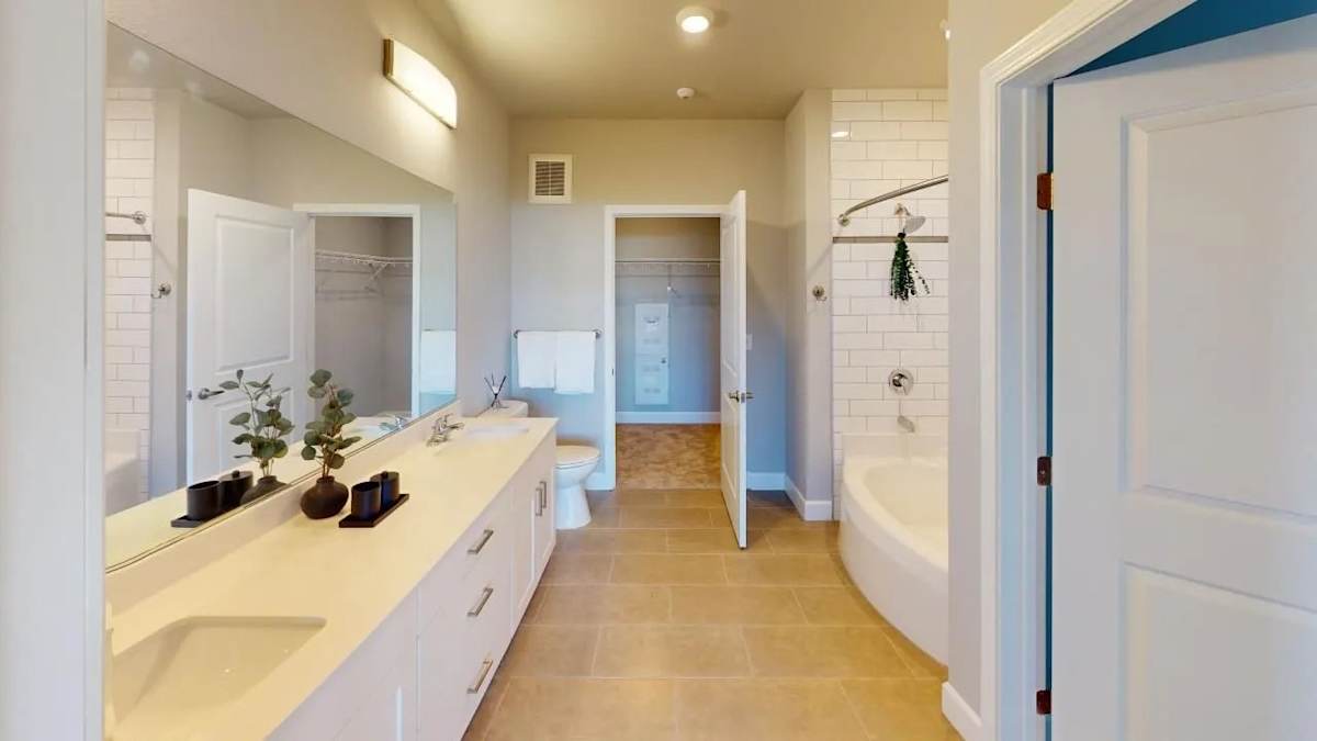 Property details for Experience at Epicenter in Colorado Springs, CO