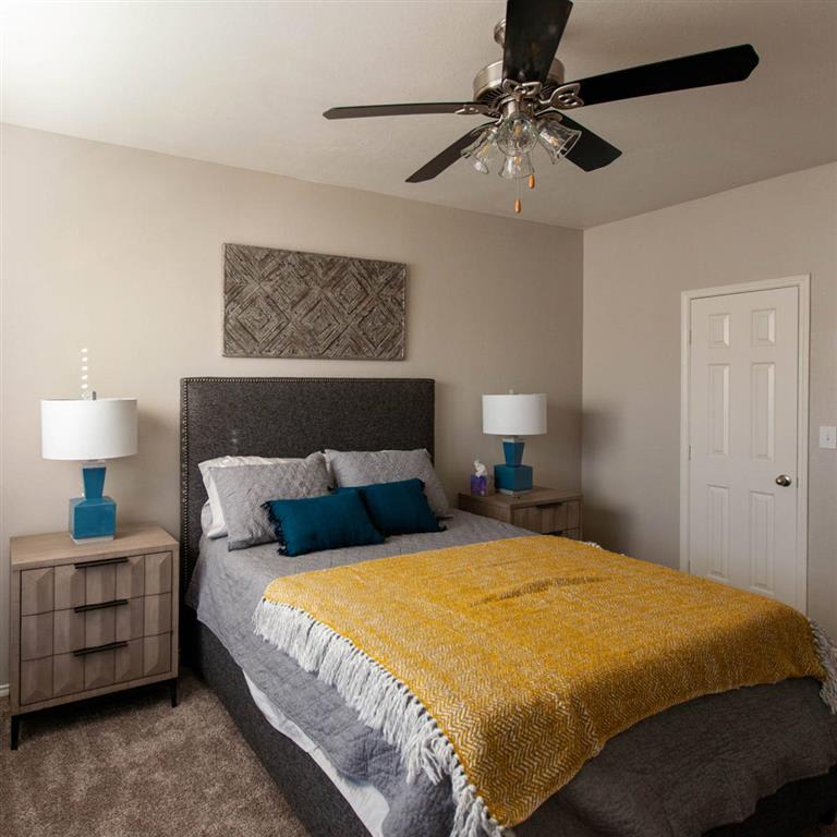 Sycamore Farms Apartments in Brasswood 14900 N. Pennsylvania Avenue