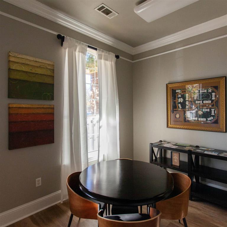 Sycamore Farms Apartments in Brasswood 14900 N. Pennsylvania Avenue