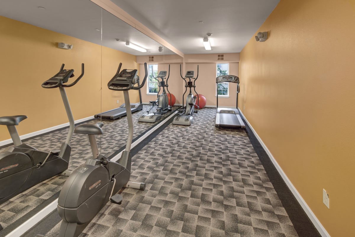 Admirals Cove Apartments in Northeast Anchorage 6029 Debarr Road