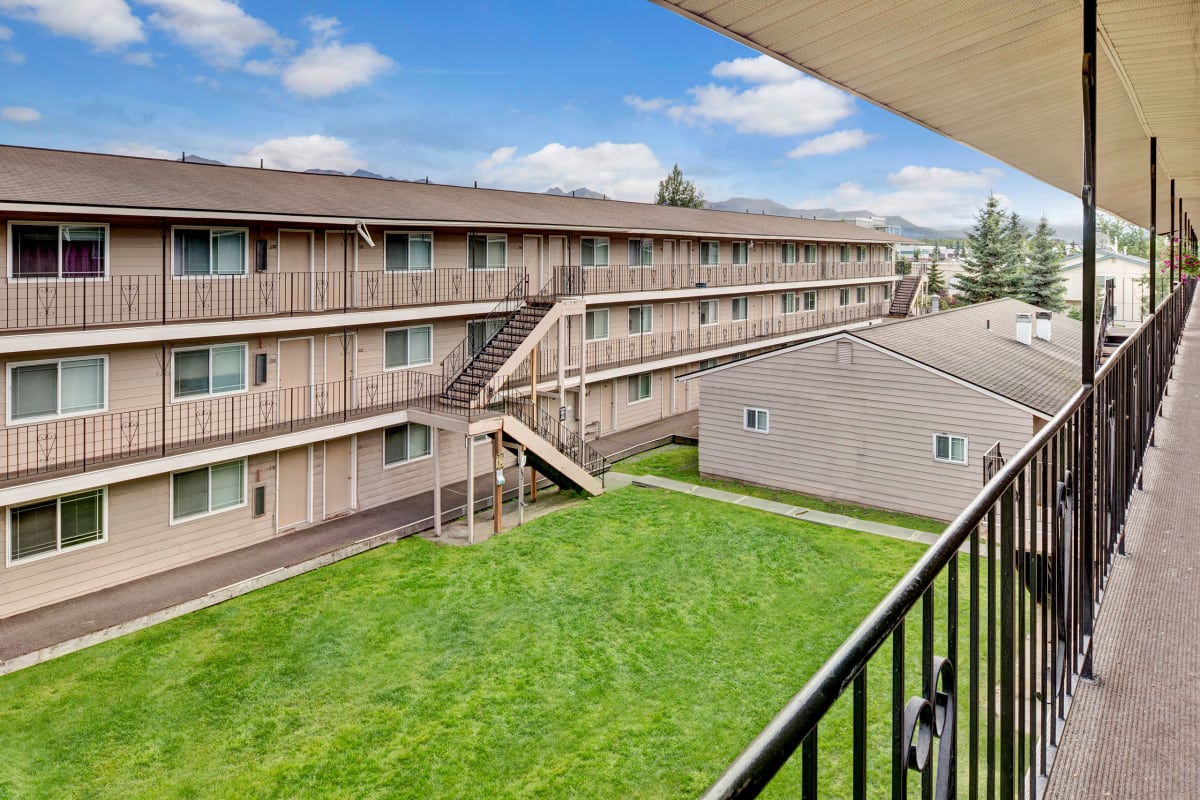 Photo Gallery College View Apartments in Anchorage, AK Weidner